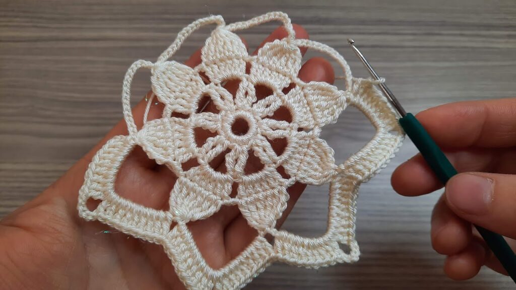 Super Easy Beautiful Flower Crochet Model knitting Online Tutorial for beginners Tığ işi Örgü 2022