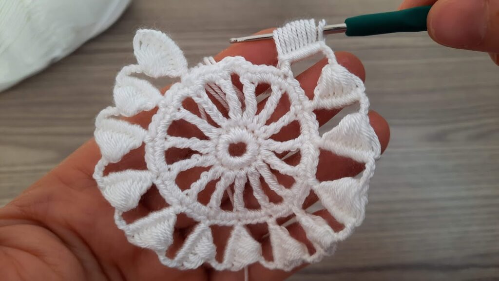 FANTASTIC Super Very Easy Flower Crochet Motif Knitting Online Tutorial for beginners Tığ işi örgü