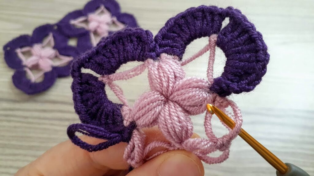 SUPER BEAUTIFUL Crochet Pattern * How to Crochet for Absolute Beginners