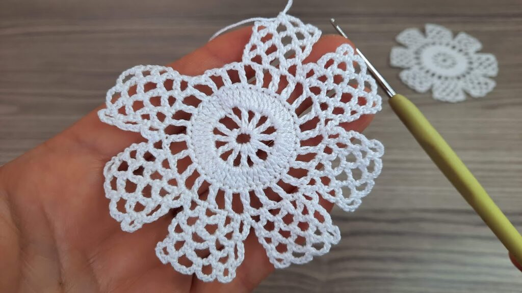 WONDERFUL 😲 Super Easy Beuautiful Crochet Knitting Motif Making 🤍 Çok Kolay Muhteşem Tığ İşi Motif