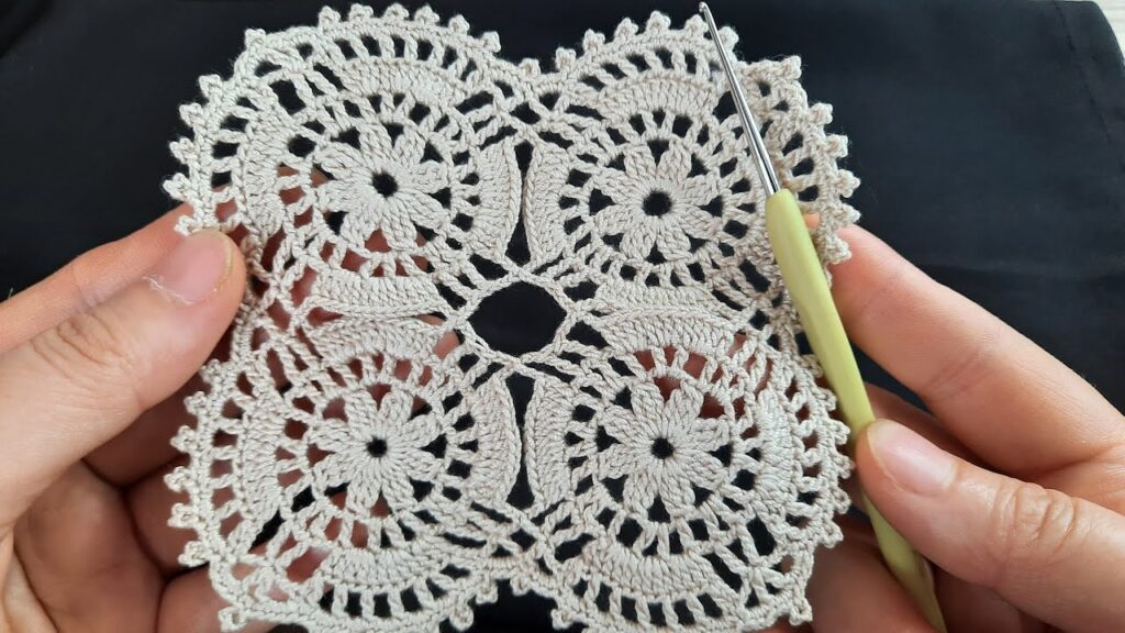 FANTASTIC 😲 I made crochet with macrame yarn, my friends liked it very much orders are in order