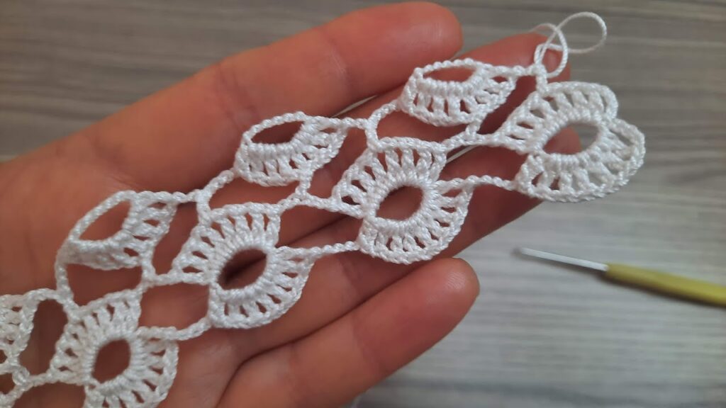 FANTASTIC 😍 Beautiful Crochet Summer Shawl, Sweater, Blouse and Runner Model tutorial video