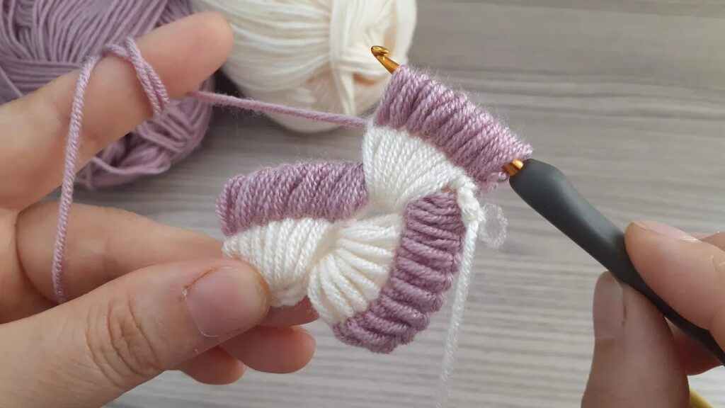 Wow 😲 Beautiful easy crochet bandana headband braid that will spark curiosity TREND CROCHET İDEA!