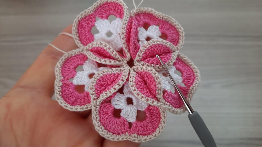 Amazing😲What do you think can be done with this Beautiful Crochet? Favorite Knitting Pattern,