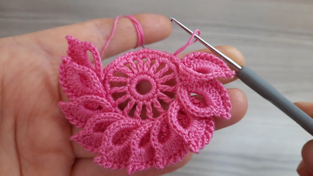 FANTASTIC BEAUTIFUL CROCHET Every detail that will arouse curiosity is wonderful easy crochet