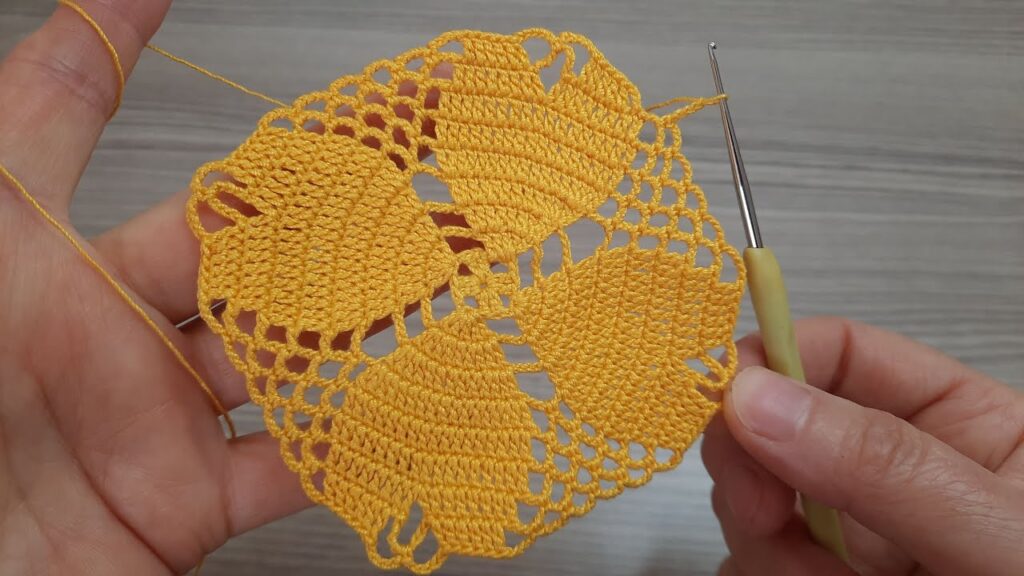 WOW 😍 How to Make a Gorgeous Crochet Flower crochet step by step Muhteşem Tığ işi Örgü Modeli 2023
