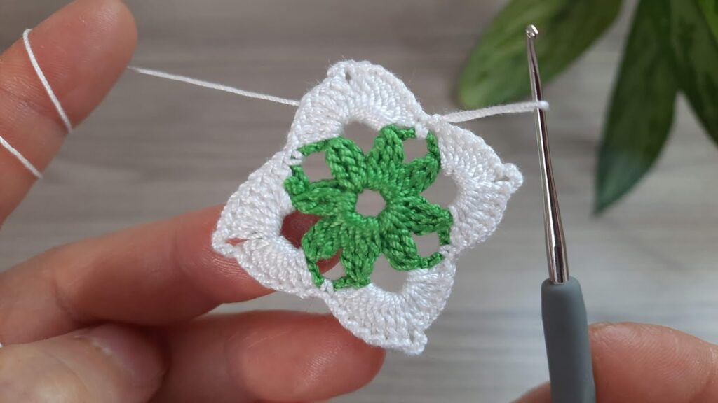 Extraordinary Flower Making😲You can knit, you can sell as much as you make You’ll LOVE this Crochet
