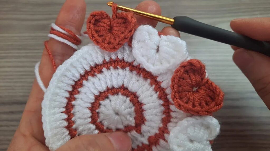 FANTASTIC CROCHET💗Very Beautiful How to make a heart shaped coaster in less than 10 minutes!