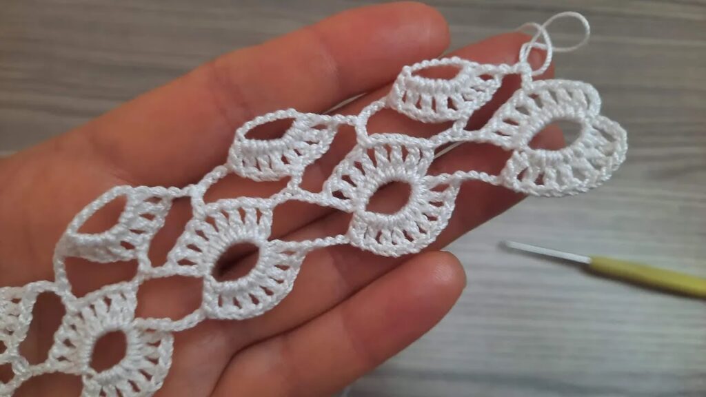 FANTASTIC 😍 Beautiful Crochet Summer Shawl, Sweater, Blouse and Runner Model tutorial