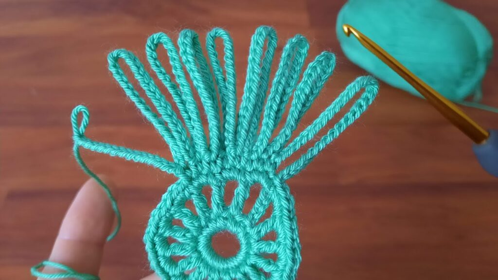 AMAZING CROCHET FLOWER PATTERN/Watch how to crochet very easy. /give as a flower/gift for beginners