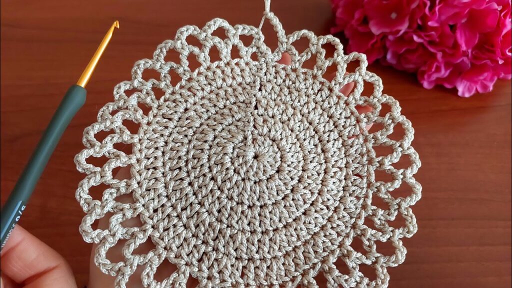 Gorgeous easy crochet runner / supla / placemat / table decor / home decoration / macrame