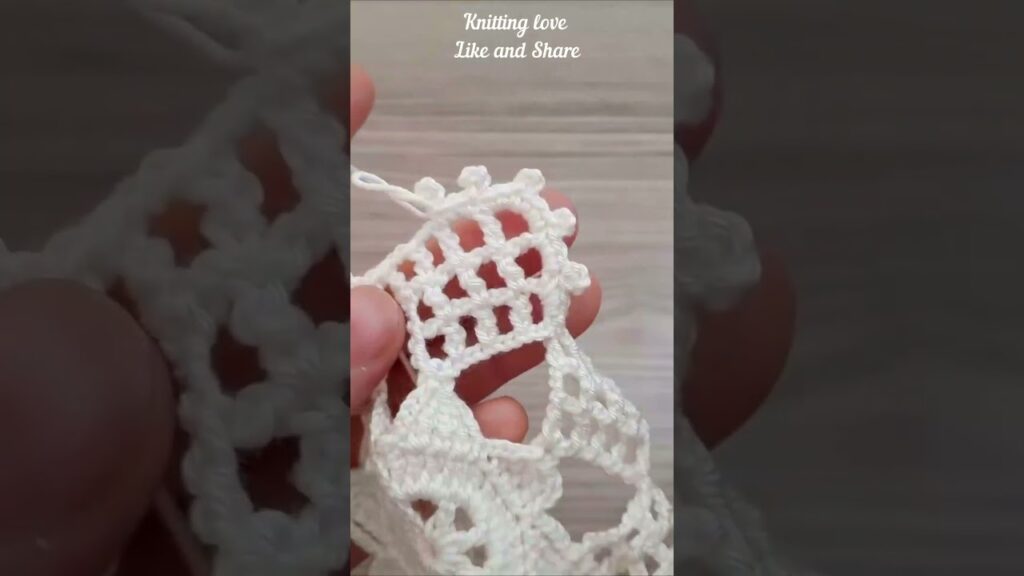 Enjoy watching how to crochet in 1 minute.#shortsvideo #short #shorts