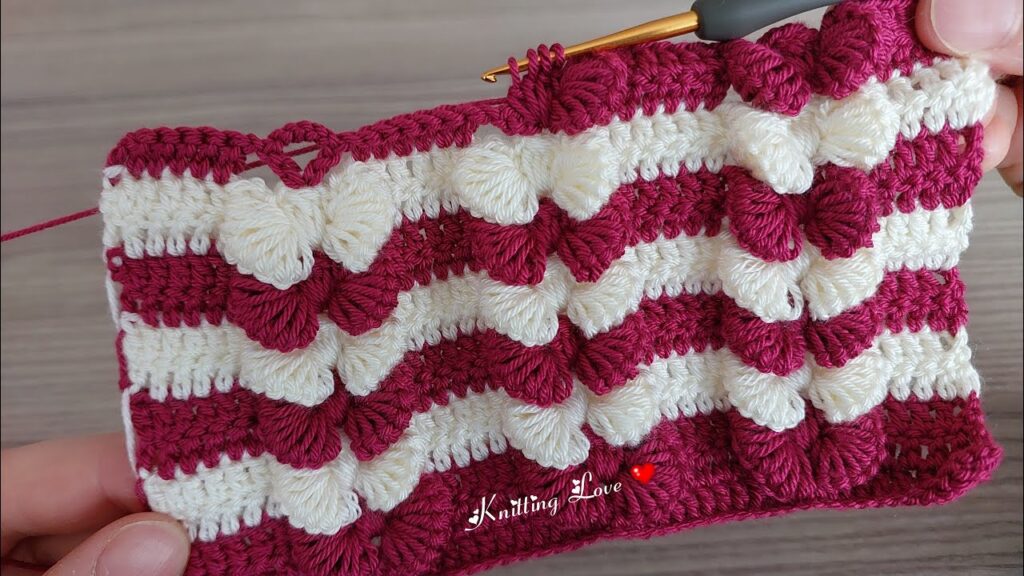 Wow😇I think the easiest and most beautiful crochet baby blanket bag model in the world.kolay tığ işi