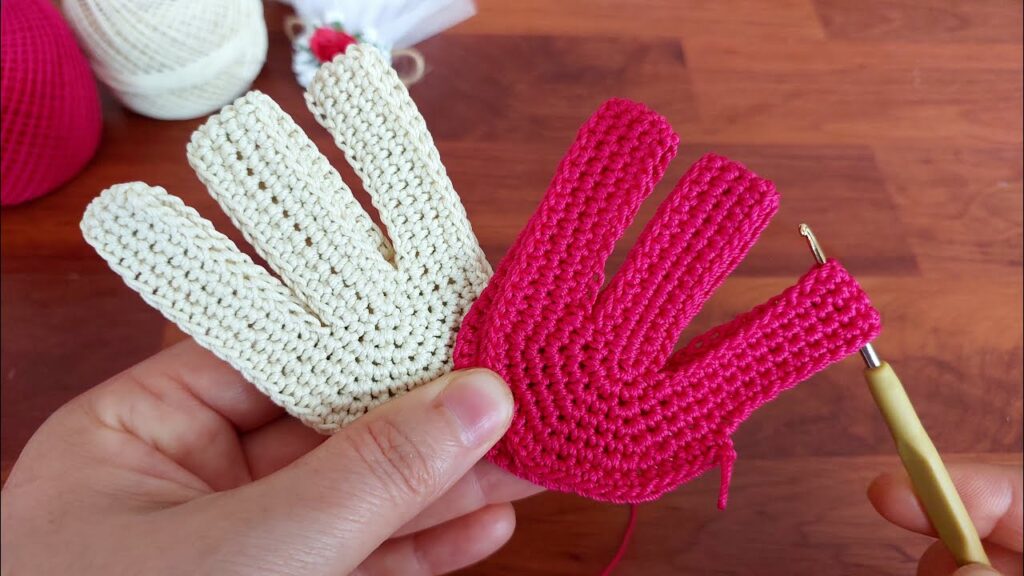 Good Idea !! Super easy, very useful crochet keychain, knitting pattern, ✔Perfect for sale and gift