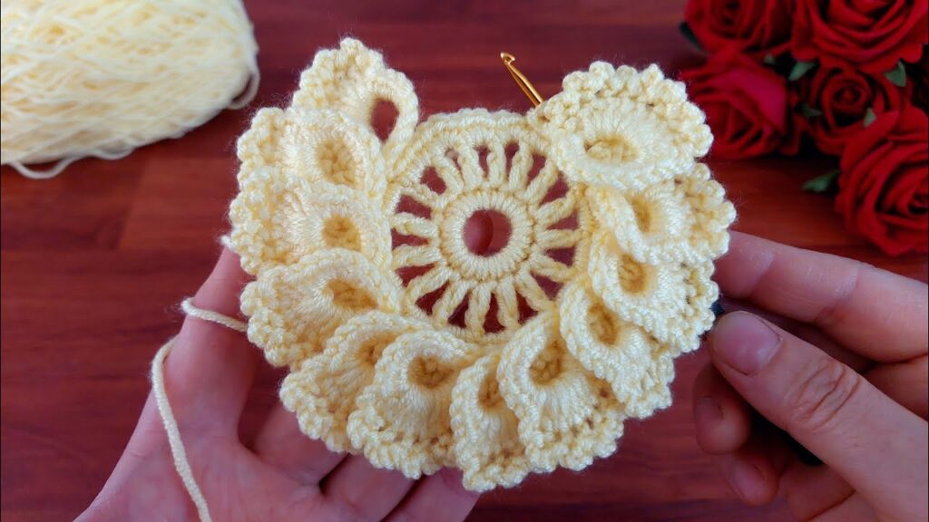 Super Flower Pattern Crochet Description How to make eye catching crochet Tutorial for Beginners