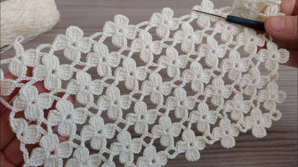 Wow! Super Quick and Easy Crochet Flower-Patterned Filet Shawl and Cover Model * Tığ işi örgü