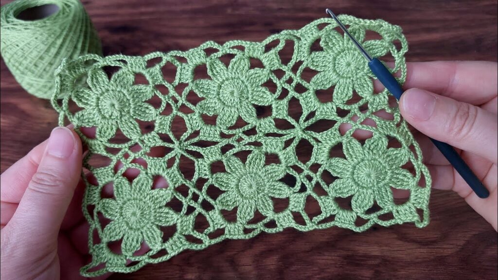 Wonderful! Very Easy Crochet Knitting Flower Patterned Filet Etol Shawl and Cover Model Tığ işi