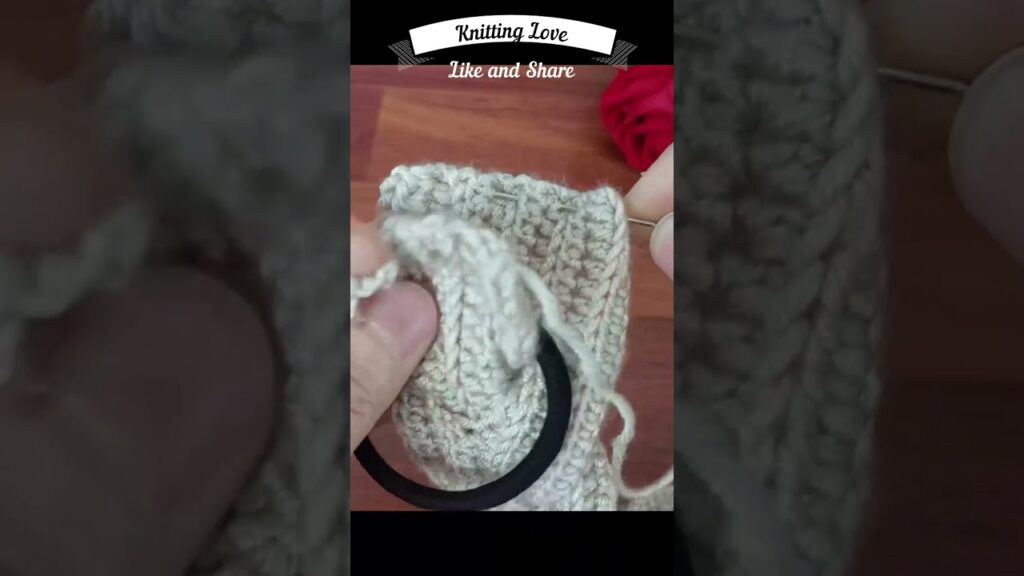 Fall in Love with This 60-Second Crochet Hairband DIY! 💖🌈 #CrochetMagic #DIYHairAccessories #short