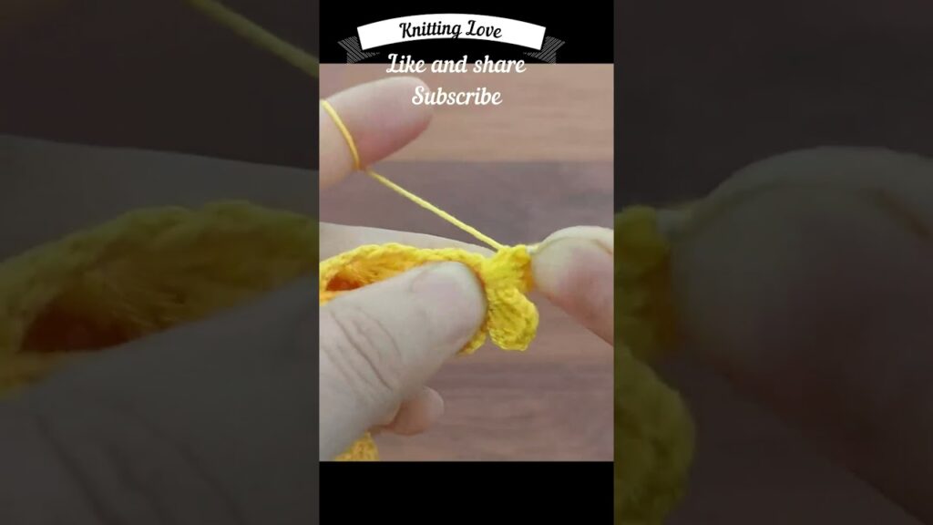 Do you know how to do this Crochet?Short video #short #shorts #crochet #knittinglove #easy #fashion