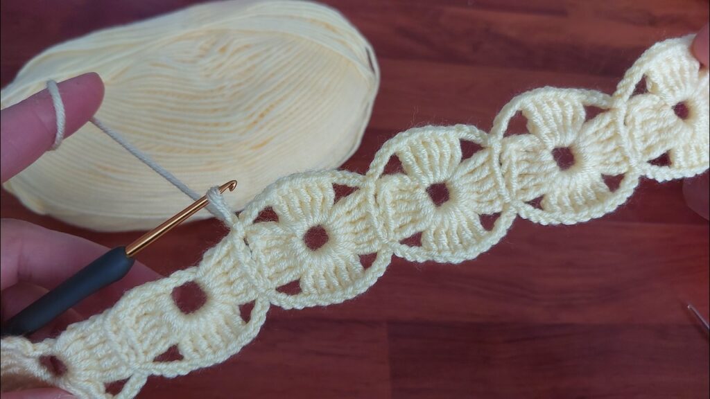 Wow! Super Easy and Eye-Catching Crochet Stitch Baby Blanket | Free Knitting Pattern