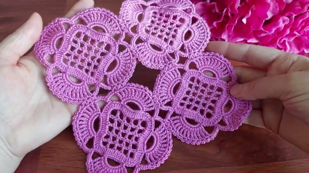 Wow! 💐 Stunning Crochet Flower Motif Tutorial 💯👌 Learn to Create Easy Crochet Flowers #CrochetCrafts