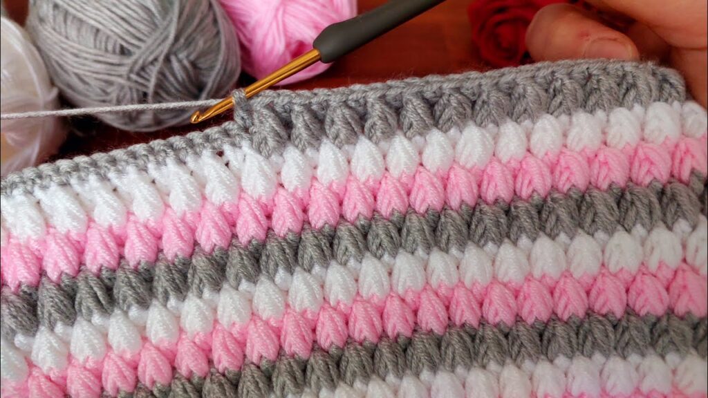 Experience Crafting Bliss in 4K: Effortlessly Create a Beautiful 3D Crochet Blanket for Beginners