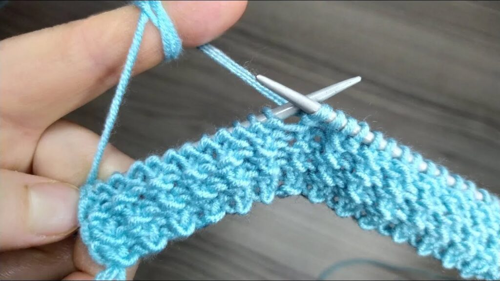As You Knit, You Create: Easy Vest Blanket Knitting Pattern with Two Needles – Perfect for Beginners
