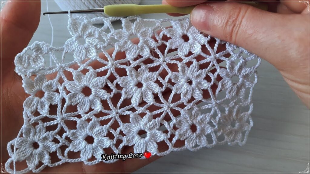 👌 💯Learn to create a magnificent, beautiful, and very easy eye-catching crochet flower model 👌 💯