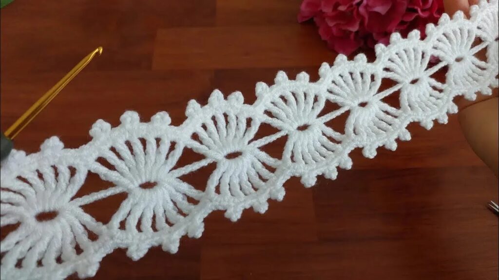 Absolutely Stunning! 😲 Explore the Art of Crafting: Beautiful Ivy Knitted Headband