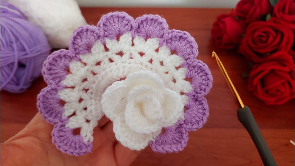 “3D💯Wonderful🌿How to make an eye-catching crochet rose home ornament? How to knit pots & leaves