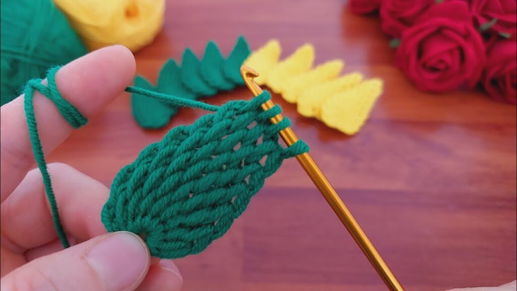 3D Crochet Flower Pattern 🌺Simple Elegance: Easy 3D Crochet Rose Flower Pattern for Beginners! 🌺✨