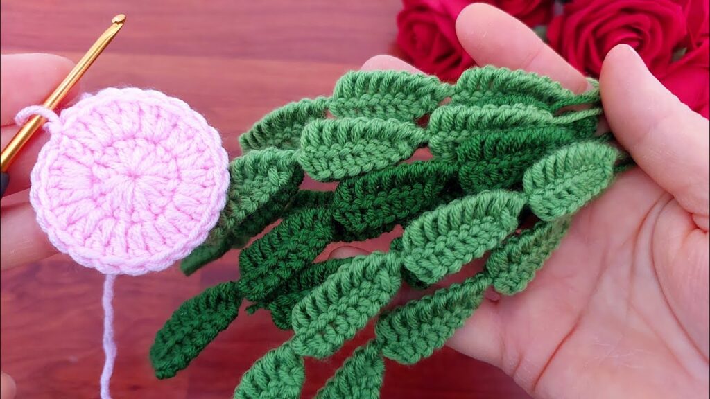 Creating Stunning Crochet Leaves, Daisies, and Decorative Ivy Flowers – Easy Step-by-Step Guide