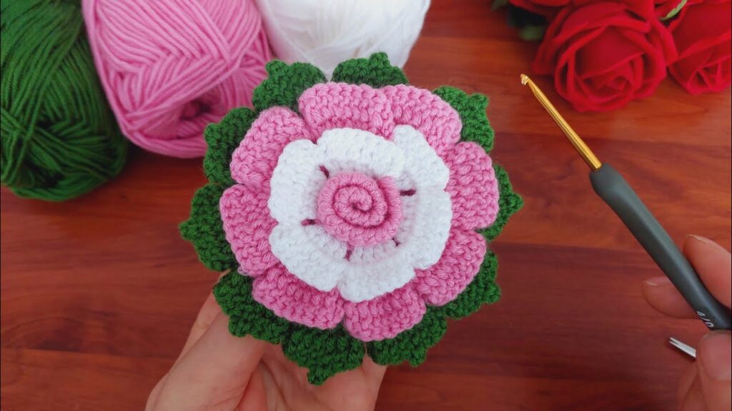 FANTASTIC🌿 3D 💯How to make an eye-catching crochet rose home ornament? How to crochet