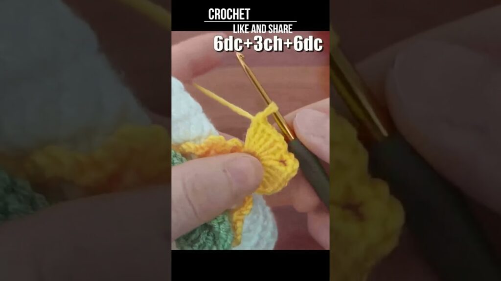 Experience Stunning 3D Flower Crafting in 60 Seconds! #crochet #easycrochet #crochettutorial