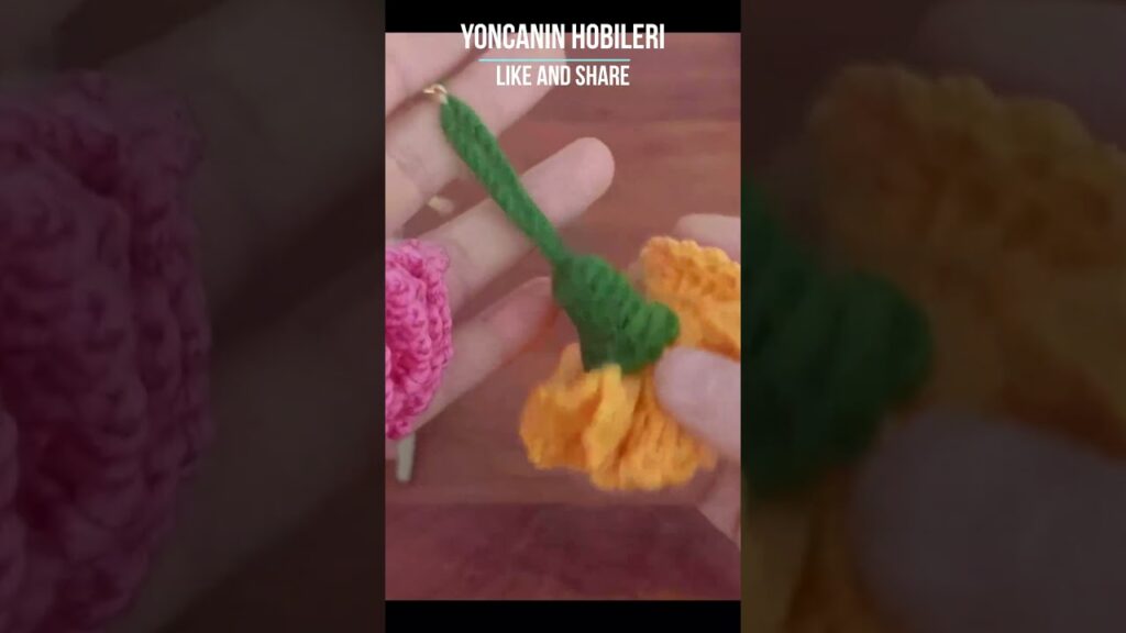 Wonderful Crafting Quick Crochet Keychains: Easy DIY Gift Idea! #crochettutorial #shorts #short