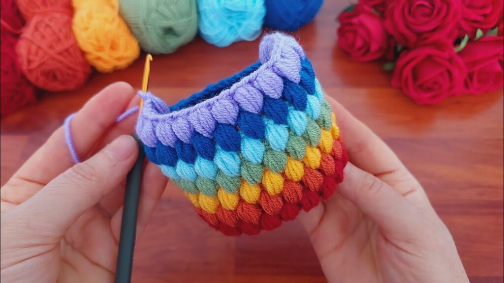 Simple and Stylish DIY: Crafting a 3D Crochet Pen Holder | Creative Gift Idea – Easy Tutorial