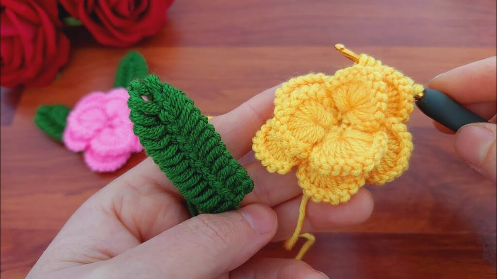 Wow ! 3D Crochet⚡💯Amazing idea💯👌🌷 Very easy crochet rose flower making for beginners🌷