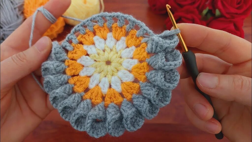 🌟 Fantastic Crochet: 3D Eye-Catching Flower Pattern Tutorial for Beginners! 🌸