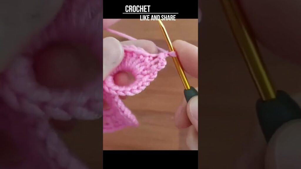 Crafting Vibrant 3D Blooms: Elegant Crochet Flower Tutorial for Beginners #crochet #shortvideo