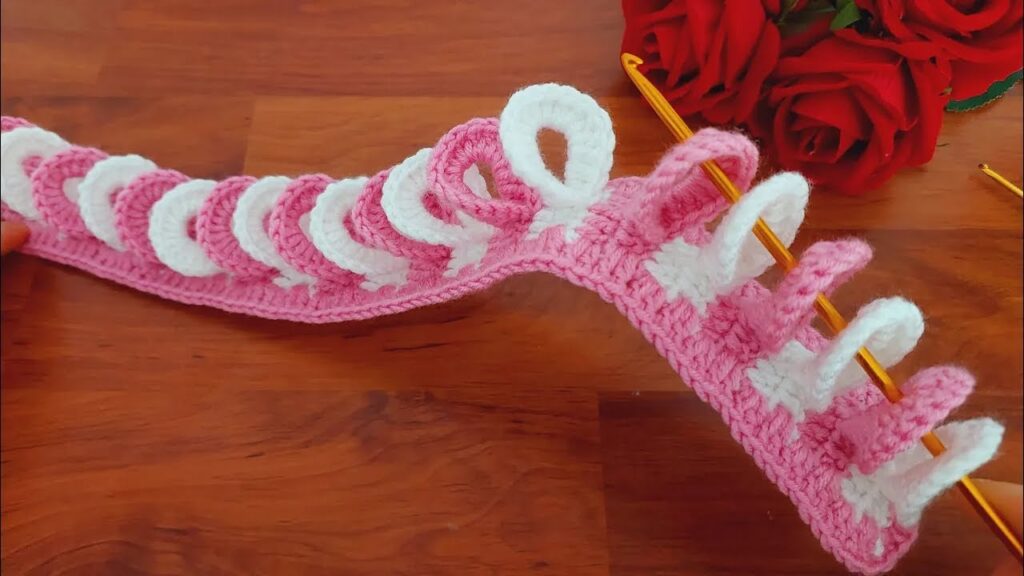 Wonderful : DIY Crochet Headband Tutorial: Create an Eye-Catching Hair Accessory