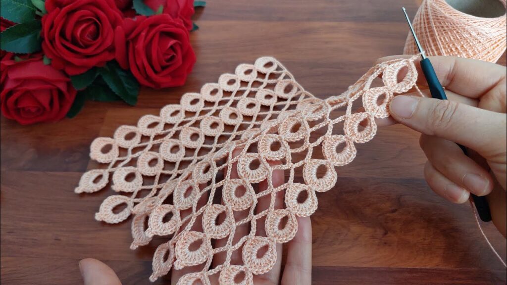 Wow- Create Gorgeous Crochet Lace Flower Patterns for Blouses, Tunics, and Shawls – Trendy Crochet
