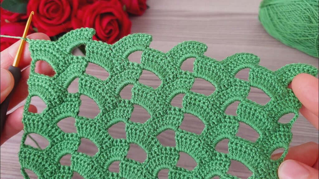 Very Nice Crochet Lace Flower Patterns for Blouses, Tunics and Shawls-Trendy Crochet