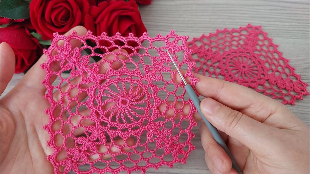 Mastering Trendy Crochet: Create Exquisite Lace Flower Patterns for Blouses, Tunics, and Shawls!