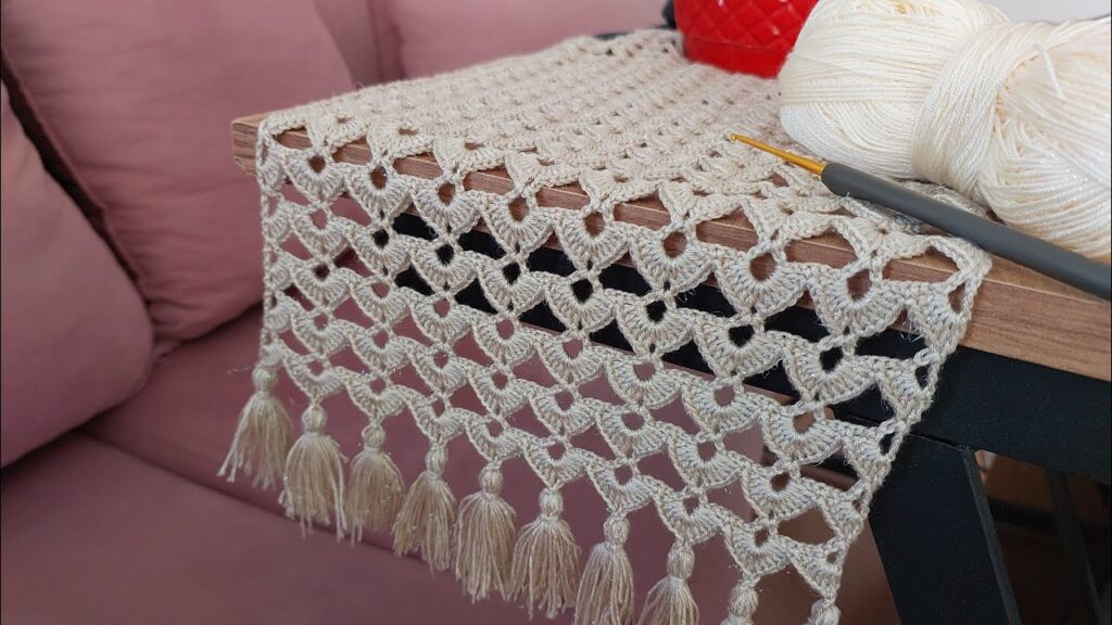 Create Stunning Crochet Flower Patterns for Eye-Catching Tea-Coffee Coasters, Table Placemats,