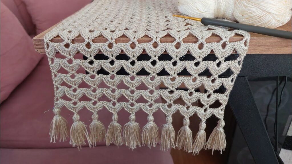 Easy and Beautiful Crochet Lace Flower Patterns for tea-coffee coasters, placemats, throw pillows