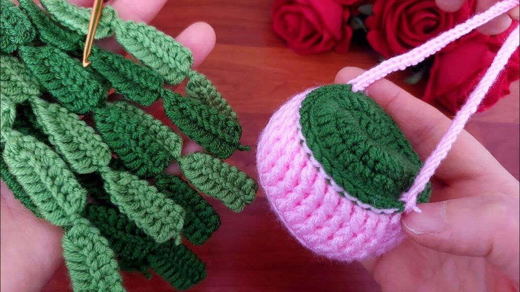 How to Create Crocheted Decorative Ivy Flowers in a Flower Pot Easy to Make Step by Step 🌿🌿🌿