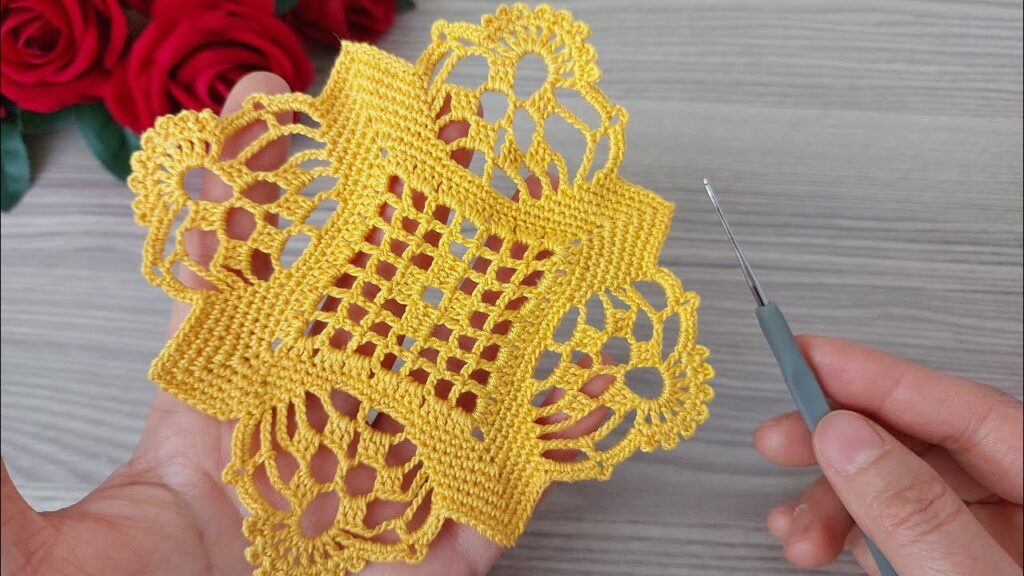 Quick and Easy Crochet Flower-Patterned Filet Shawl and Cover | Simple Tığ İşi Örgü Design