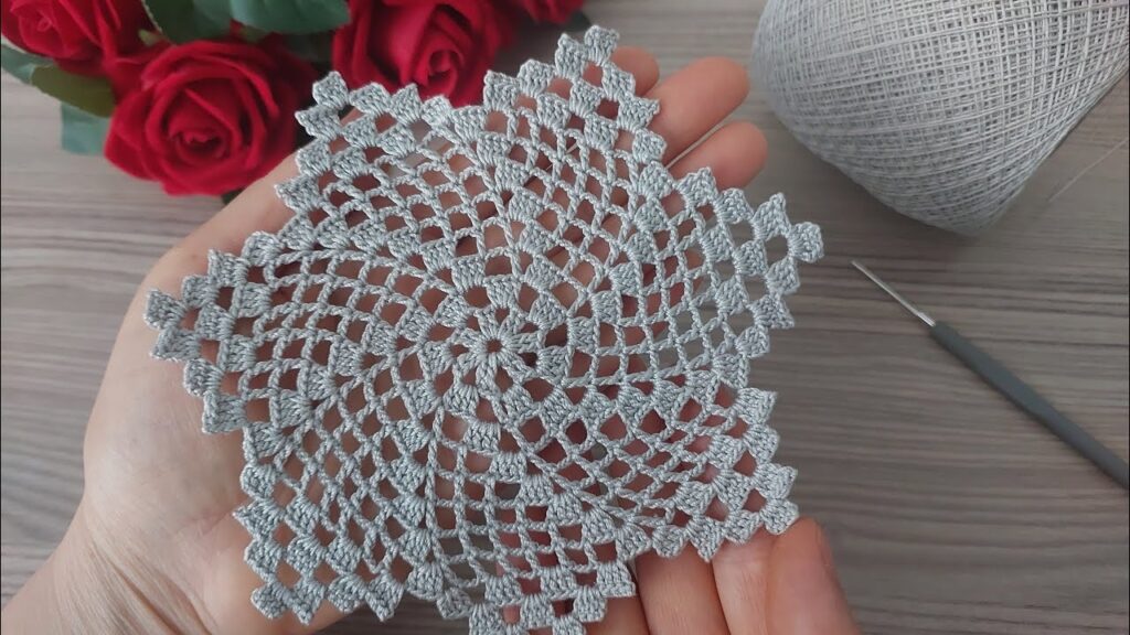 Perfect😍 Simple Flower Crochet Motif Tutorial: Easy Online Guide for Beginners