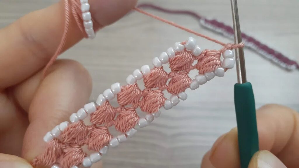 🌹 **Learn to Crochet a Stunning 3D Rose & Chic Beaded Bracelet for Beginners!** 🌹