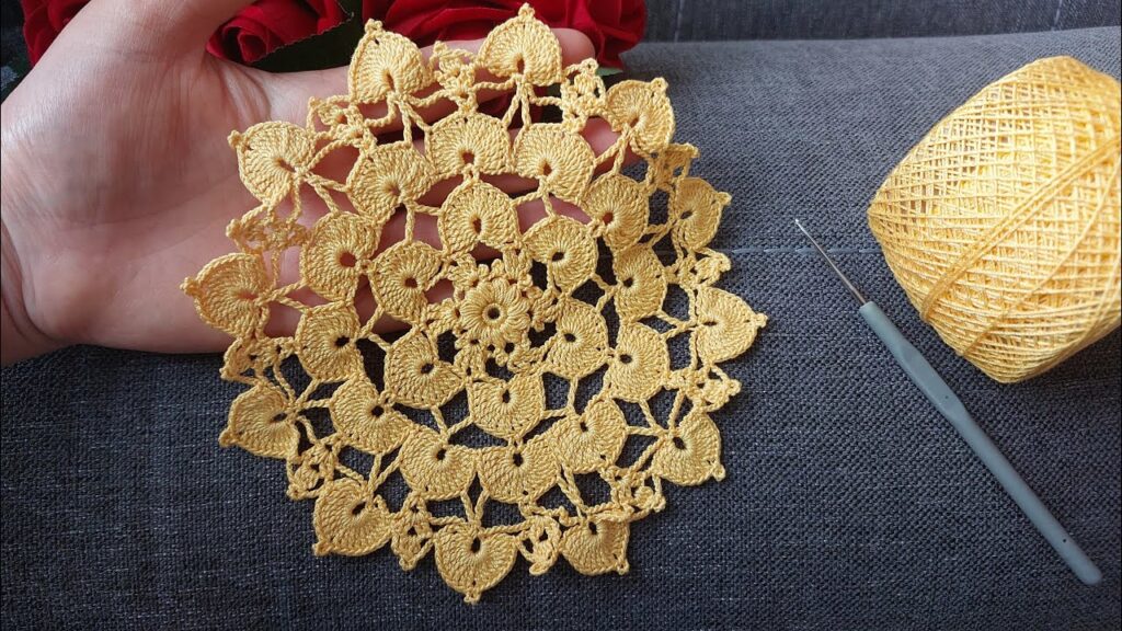 New Design – Beautiful Flower Crochet Pattern: Free Online Tutorial for Crocheting Beginners